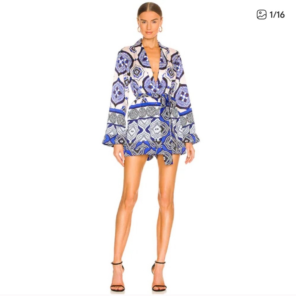 Alexis Robbie Romper in Santorini Print Blue and White Romper | Size XS